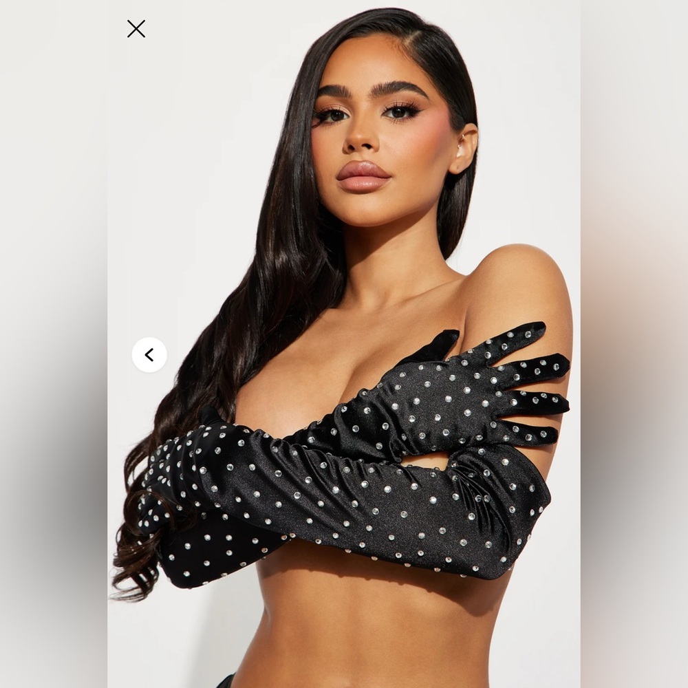 Elegant Black Satin Gloves with Rhinestones